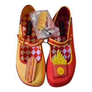 HOT CHOCOLATE DESIGN Chocolaticas Hot Dog Women's Mary Jane Flat Shoes SZ 7 US